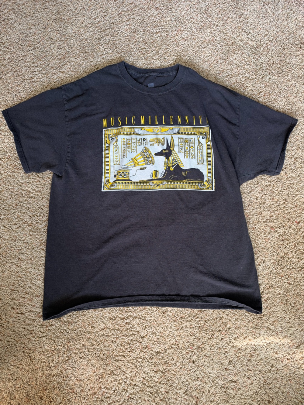Vintage Hanes Black Short-Sleeve Graphic Tee with Gold & White Egyptian Design